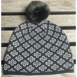 Vera Bradley Pom Pom BEANIE HAT Toboggan Black‎ White EUC